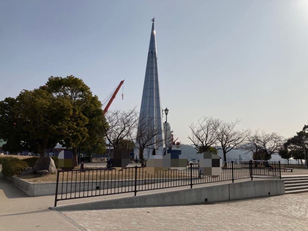 2023年1月宇品波止場公園_大きな船が停留_おしゃれなインテリアショップも_お散歩におすすめ
