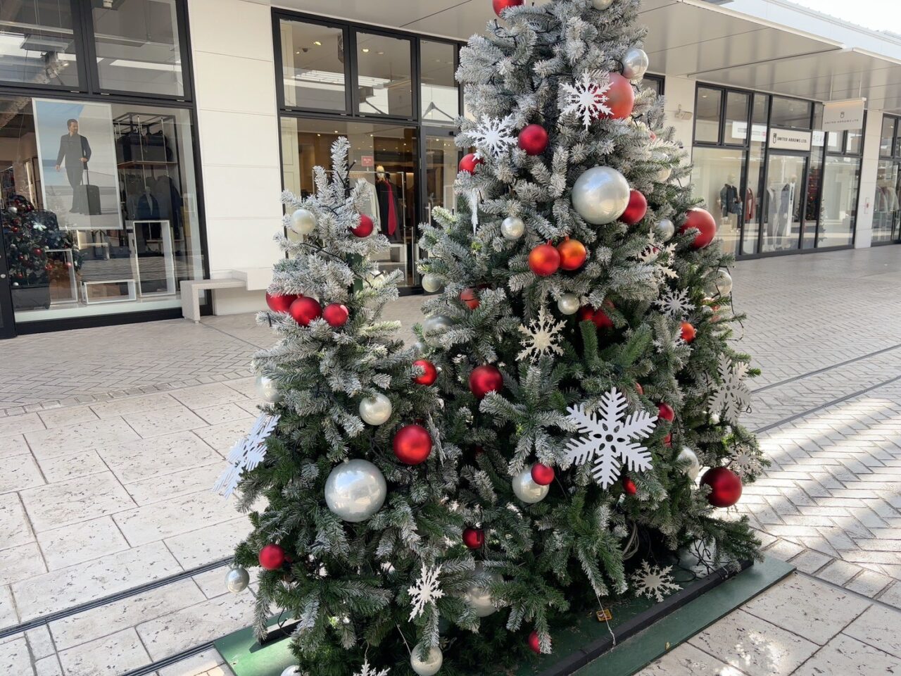 ジ・アウトレット広島で開催されるクリスマスイベントの案内看板