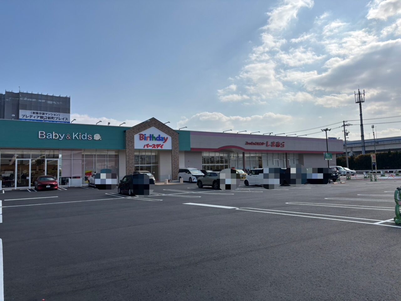 西区観音新町モール内にオープン予定のはま寿司。