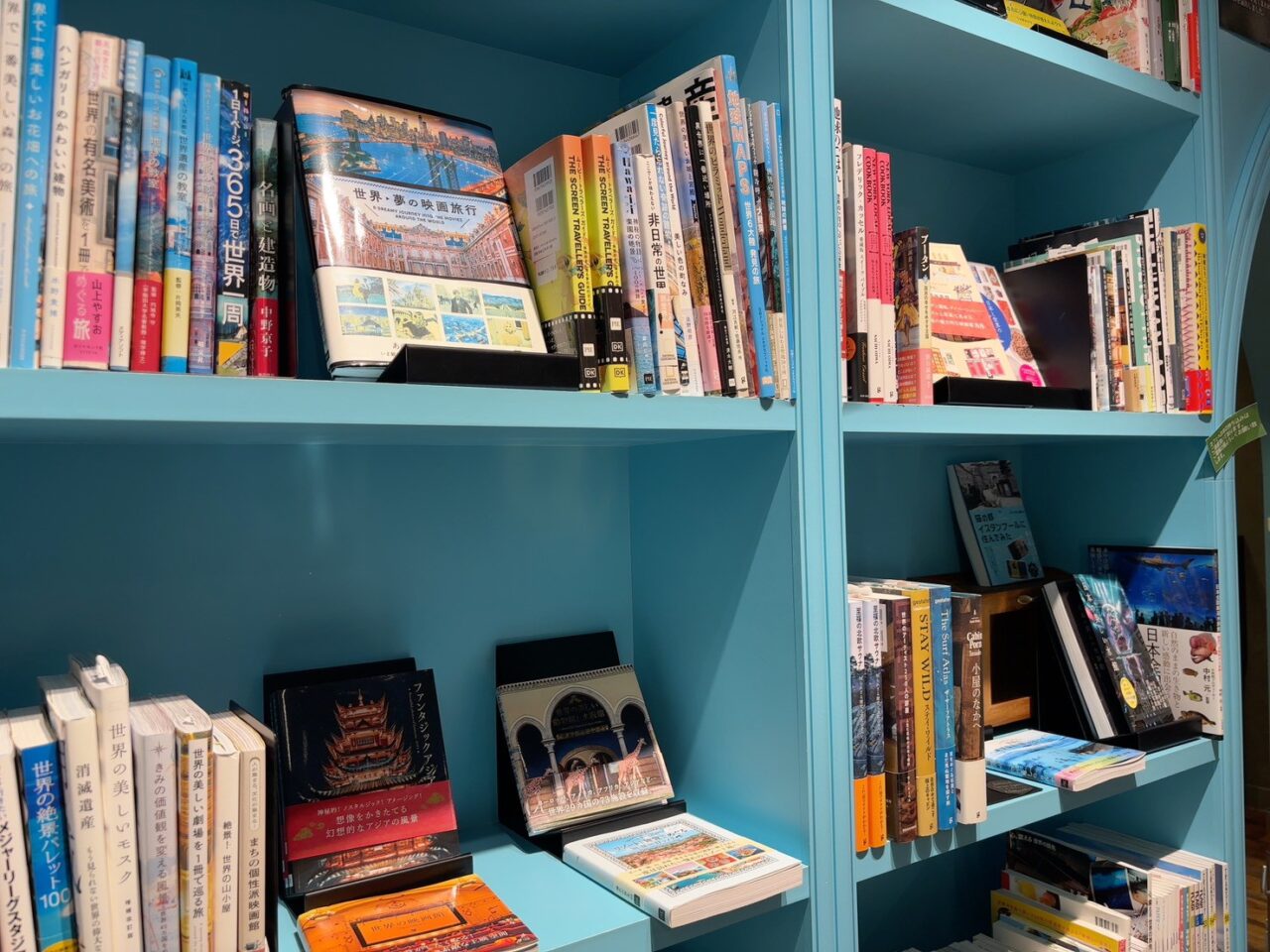 広島市中区パセーラ3階のsofa - Book and Cafe