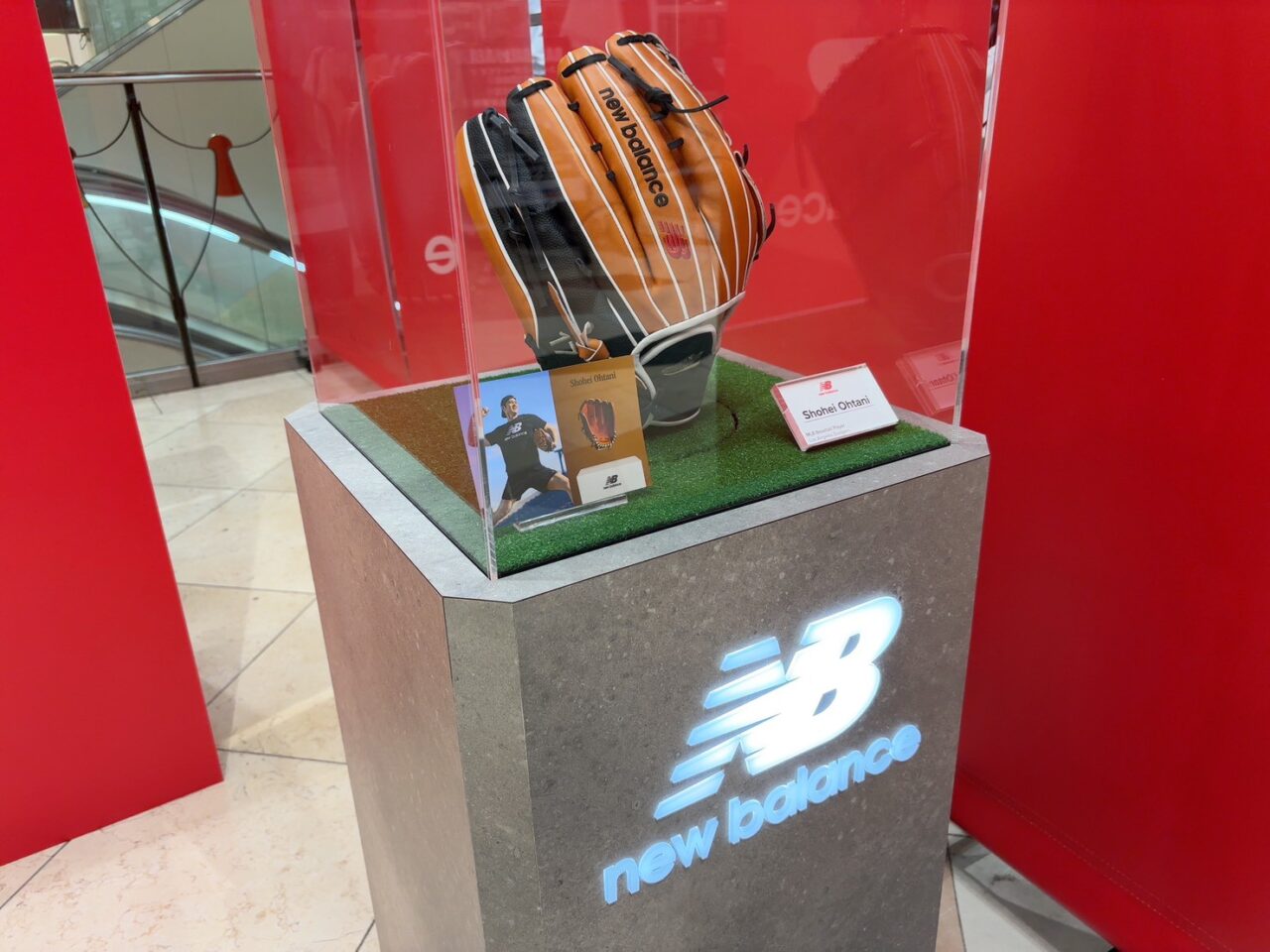 福屋広島駅前店で販売されているWBC応援グッズ売り場