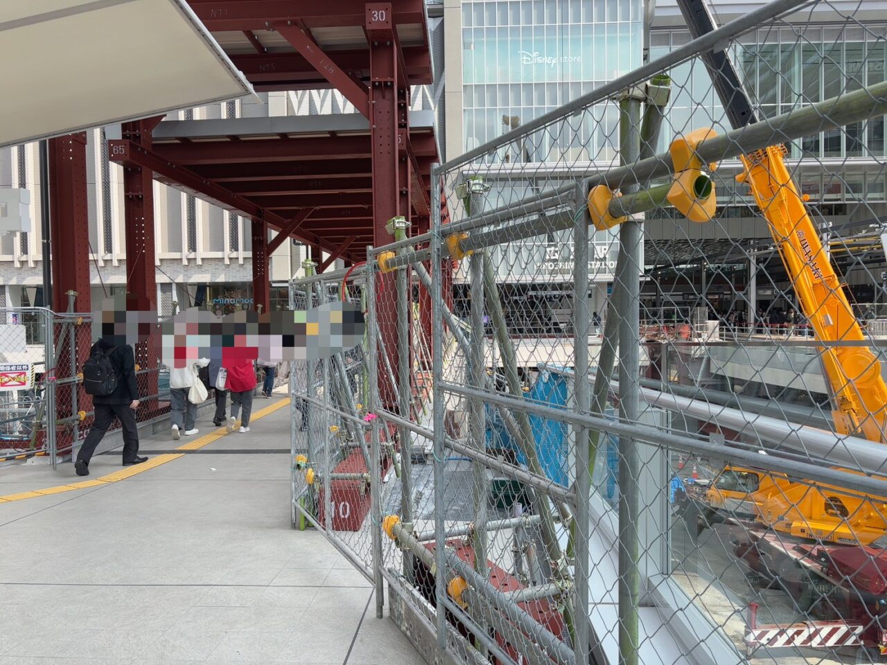 広島駅から福屋広島駅前店へ渡れるようになったペデストリアンデッキ