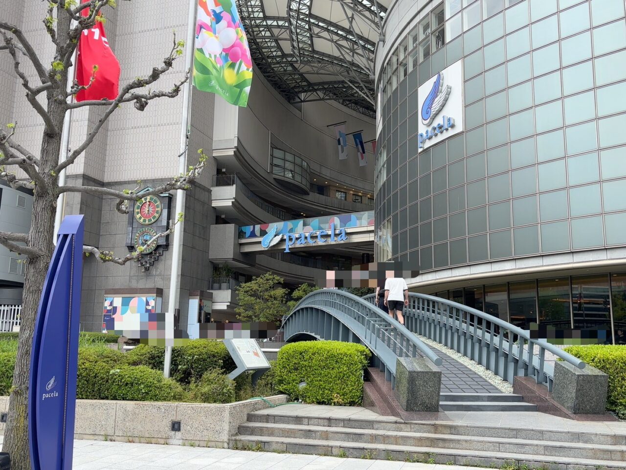 ロピアとマクドナルドの新店舗オープンでにぎわう広島市中区のパセーラ