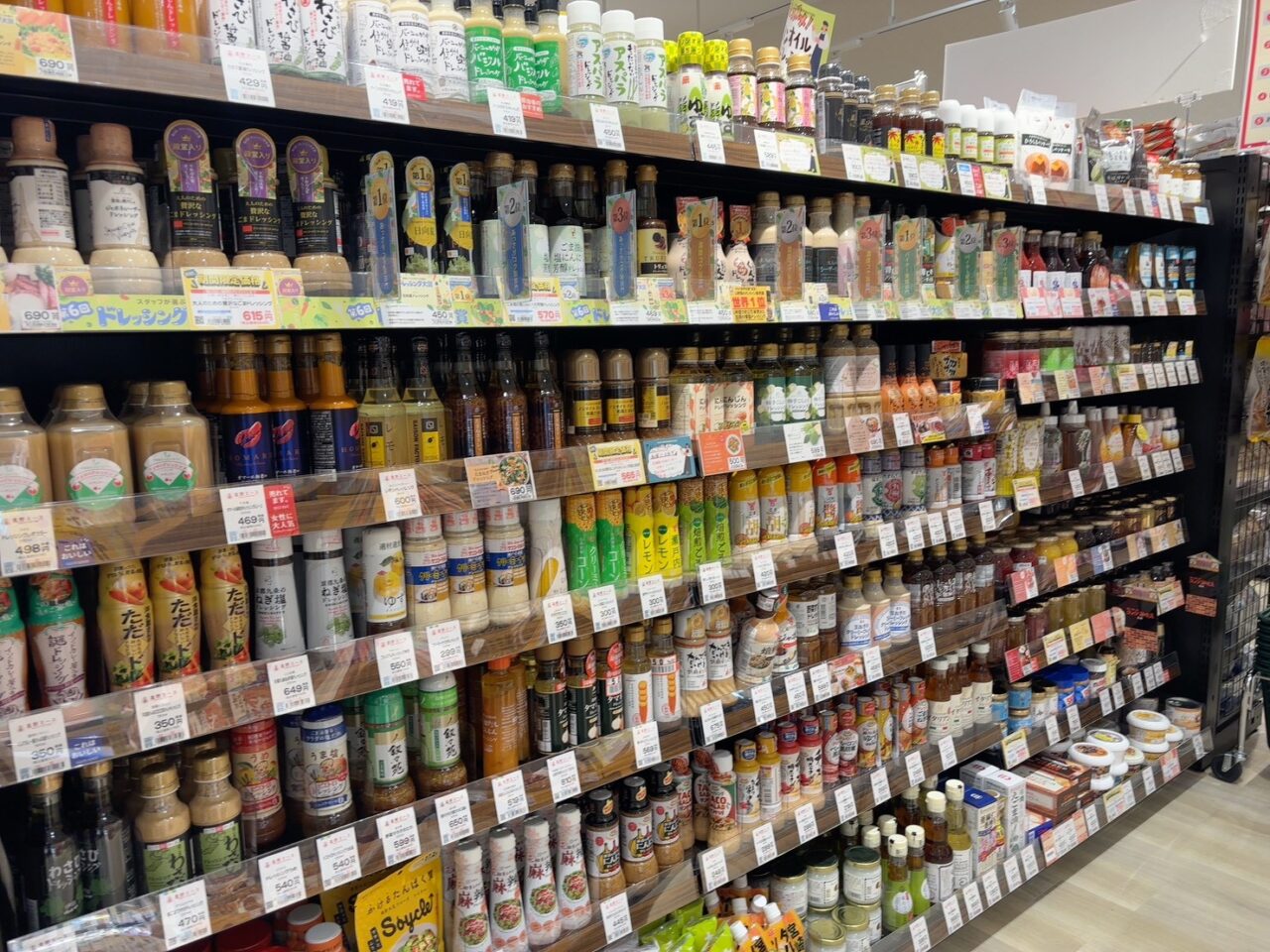 イオンタウン楽々園の北野エースで開催される半期に一度の大感謝祭売り場の様子