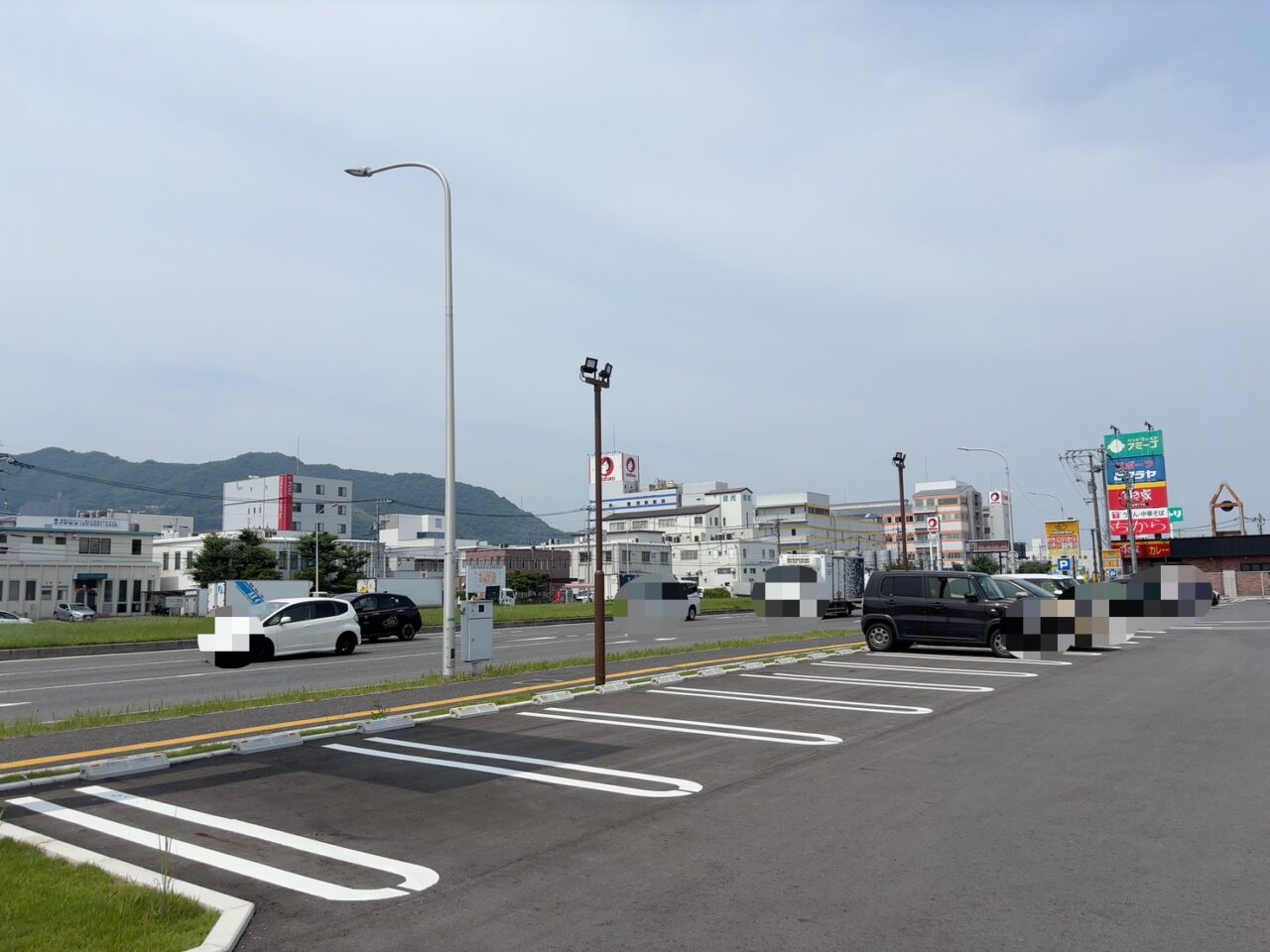 商工センターにオープン予定の「どんどん 商工センター店」の外観