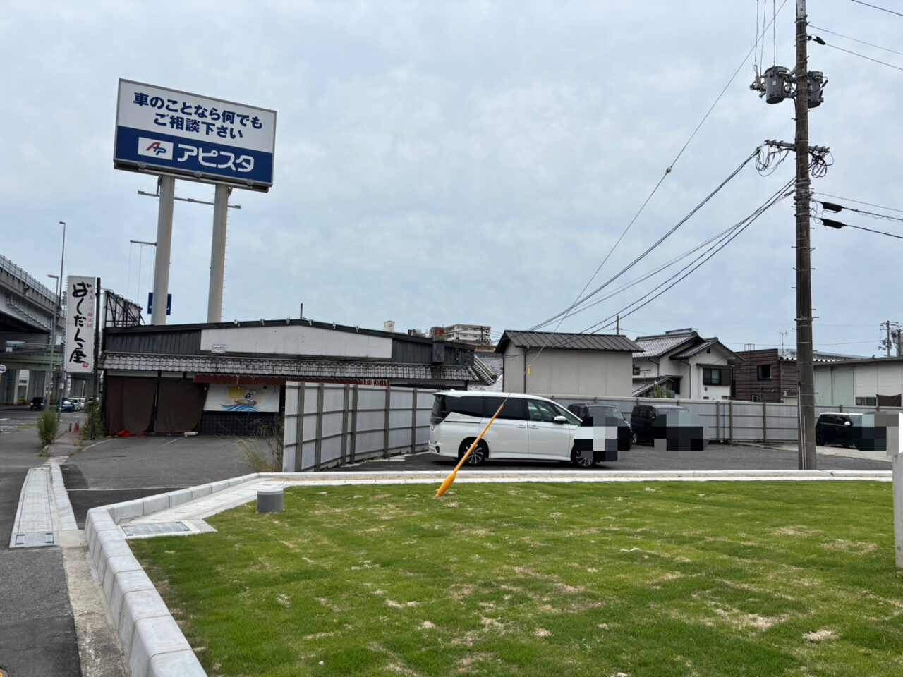 ドラッグコスモス千同店の開店予定地となる佐伯区千同の更地の様子