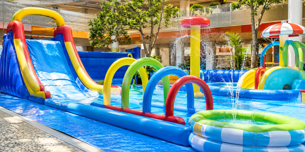 ジ アウトレット広島で開催されるウォーターパークをイメージした夏の水遊びスポット