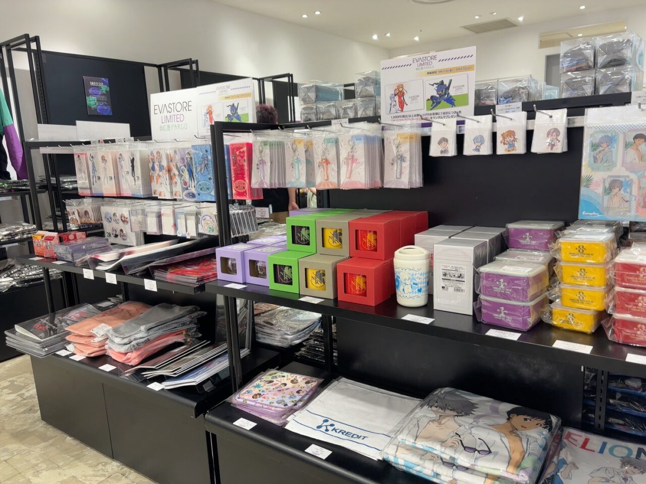 広島PARCO本館2階で開催されているエヴァンゲリオン公式ストア「EVA STORE LIMITED」