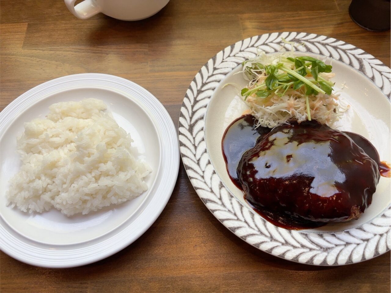 ステーキかんなめで注文したハンバーグ。食べ応えのある一品